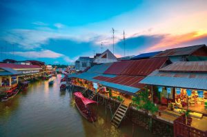 floating-market-amphawa-thailand.adapt_.885.1-300x199  “Being a Thai” – Homestay package in Thailand floating market amphawa thailand